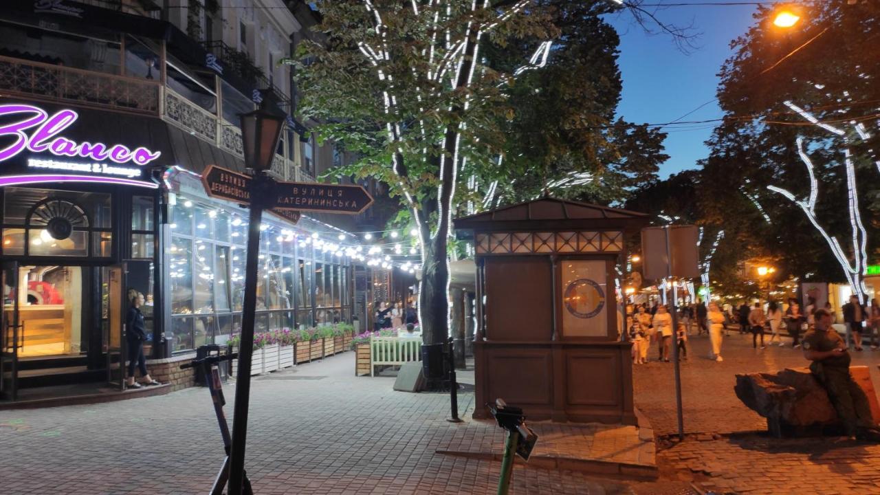 Квартира на Дерибасовcкой Одесса Экстерьер фото
